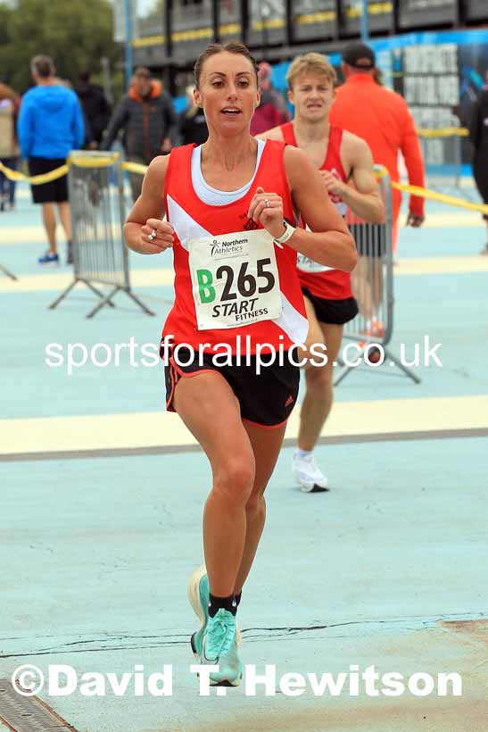 Senior womens 4 Stage Relay, 2022 Northern Road Relays, SportsCity, Manchester. Photo: David T. Hewitson/Sports for All Pics
